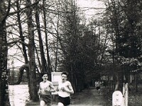 A l'époque on ne faisait pas du "Running" mais du "Cross country". Christian cadet à droite.